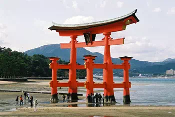 porte shinto, torii, portique rouge